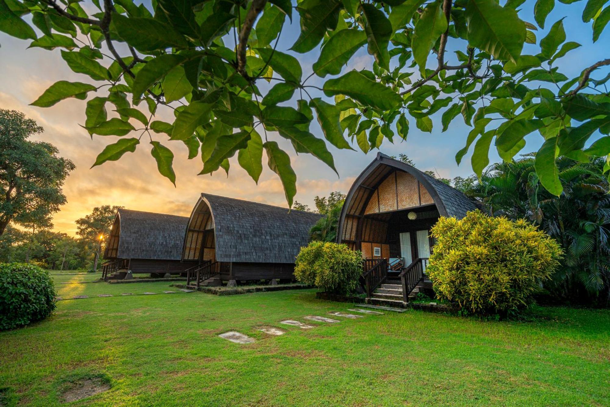 Hotel Samawa Seaside cabaña Sumbawa Exterior foto