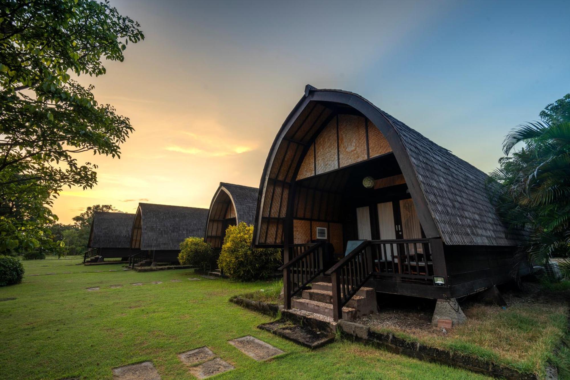 Hotel Samawa Seaside cabaña Sumbawa Exterior foto