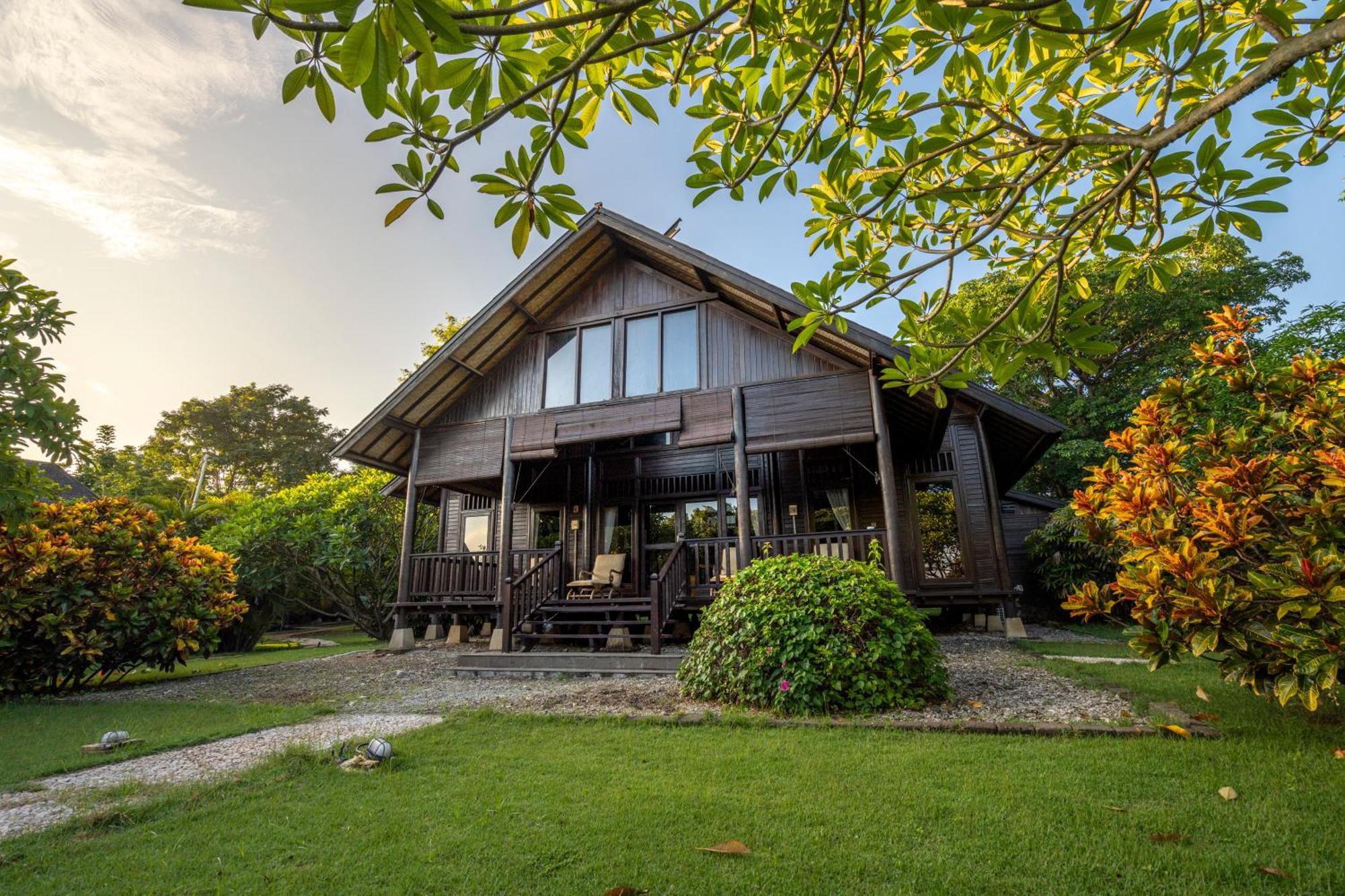 Hotel Samawa Seaside cabaña Sumbawa Exterior foto